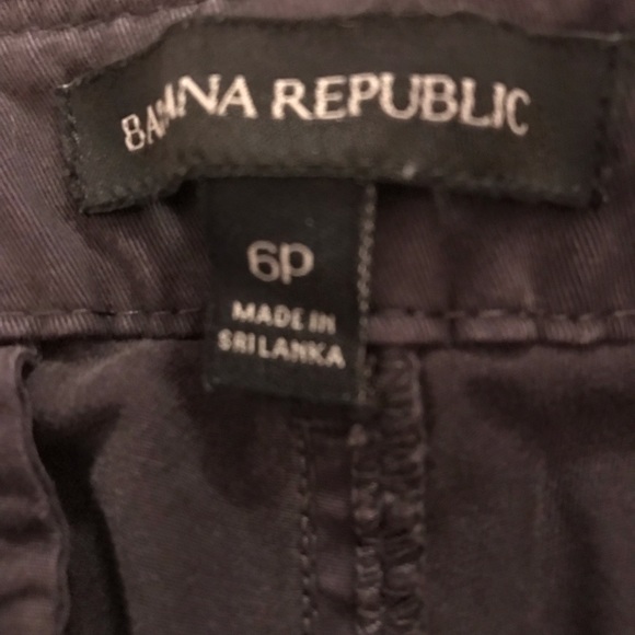 Banana Republic 6P dark grey capri pants - Picture 6 of 8